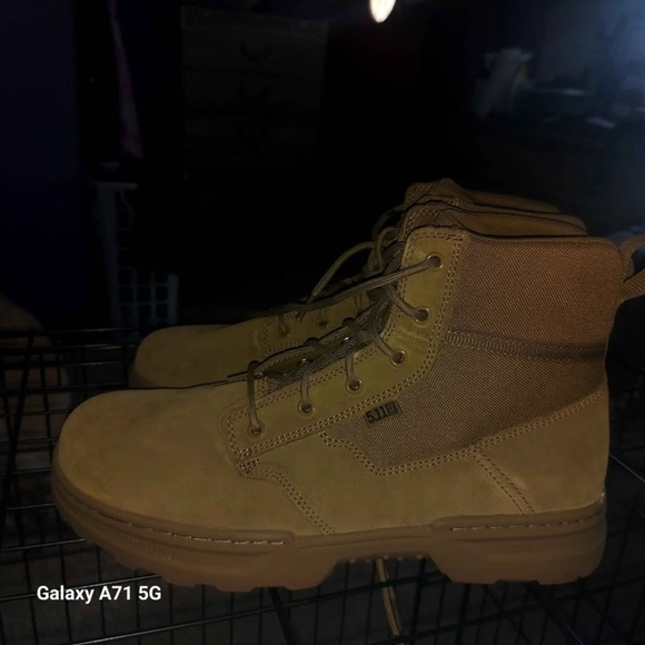 Tan Men's Boots - Picture 4 of 7